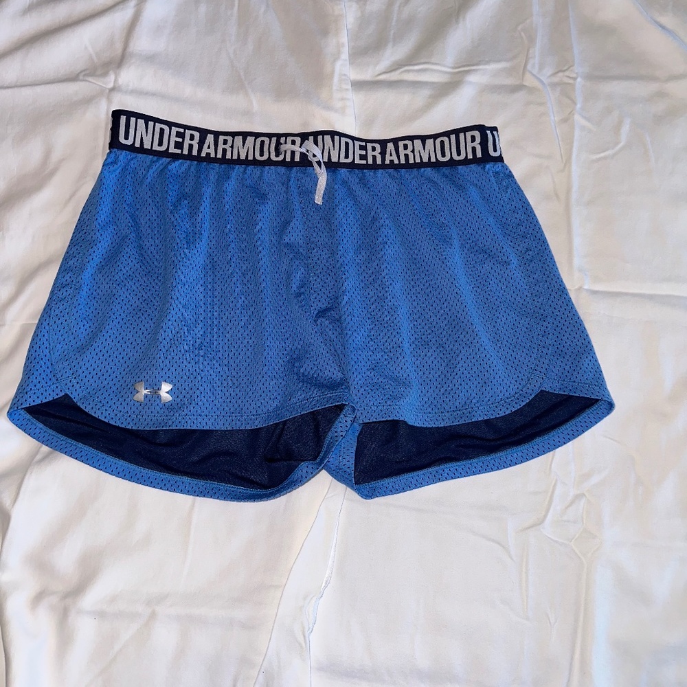 Women’s Under Armour Shorts.  Size Small. Excellent Used.  Blue